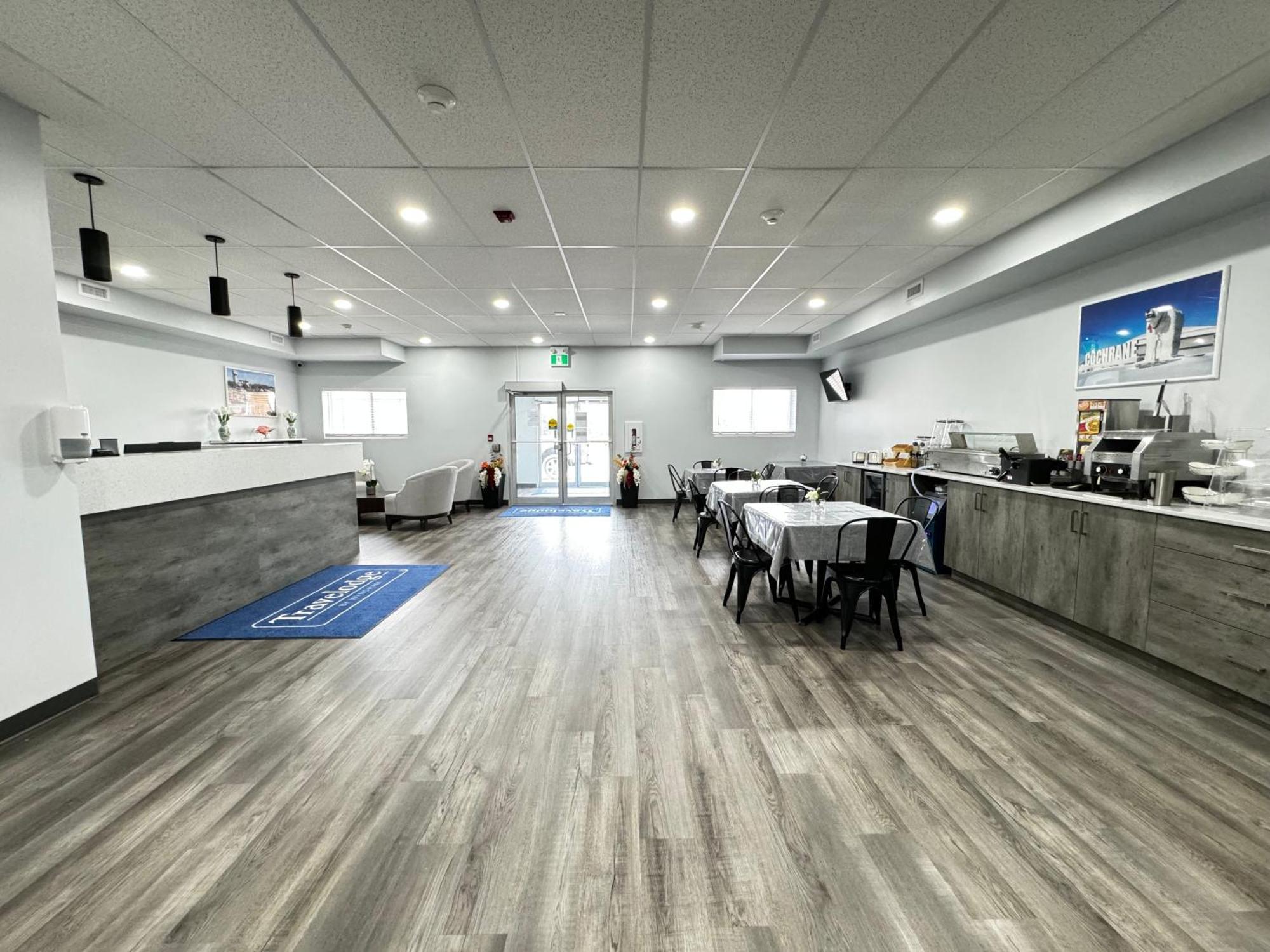 Travelodge By Wyndham Cochrane Ngoại thất bức ảnh