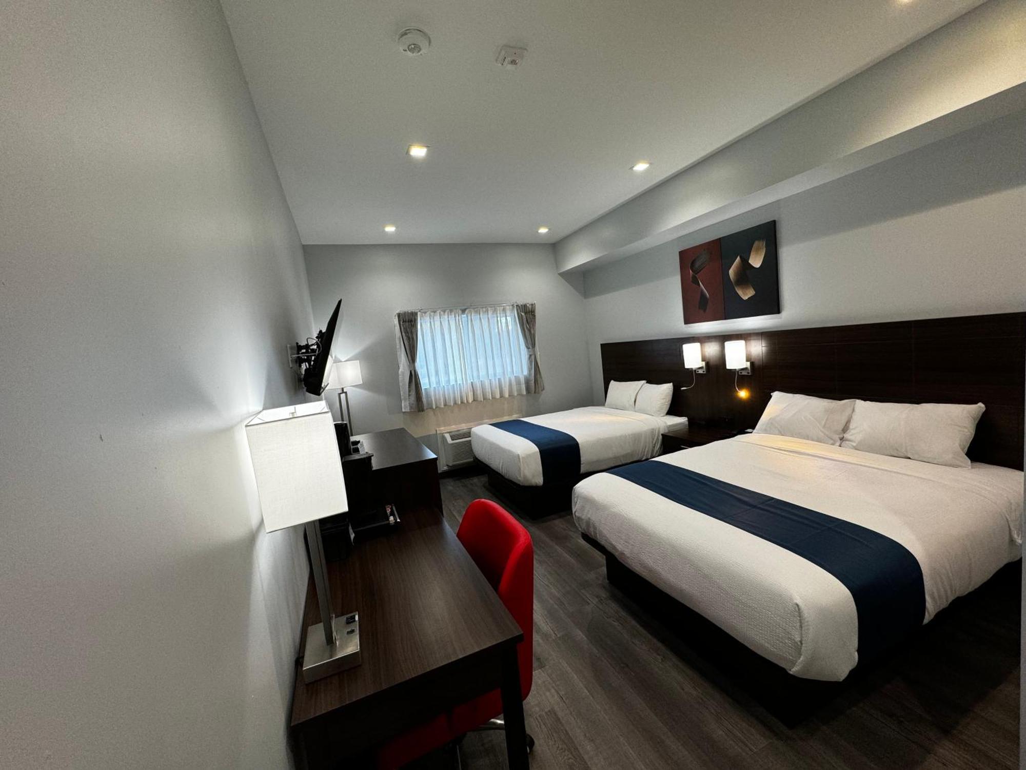Travelodge By Wyndham Cochrane Ngoại thất bức ảnh