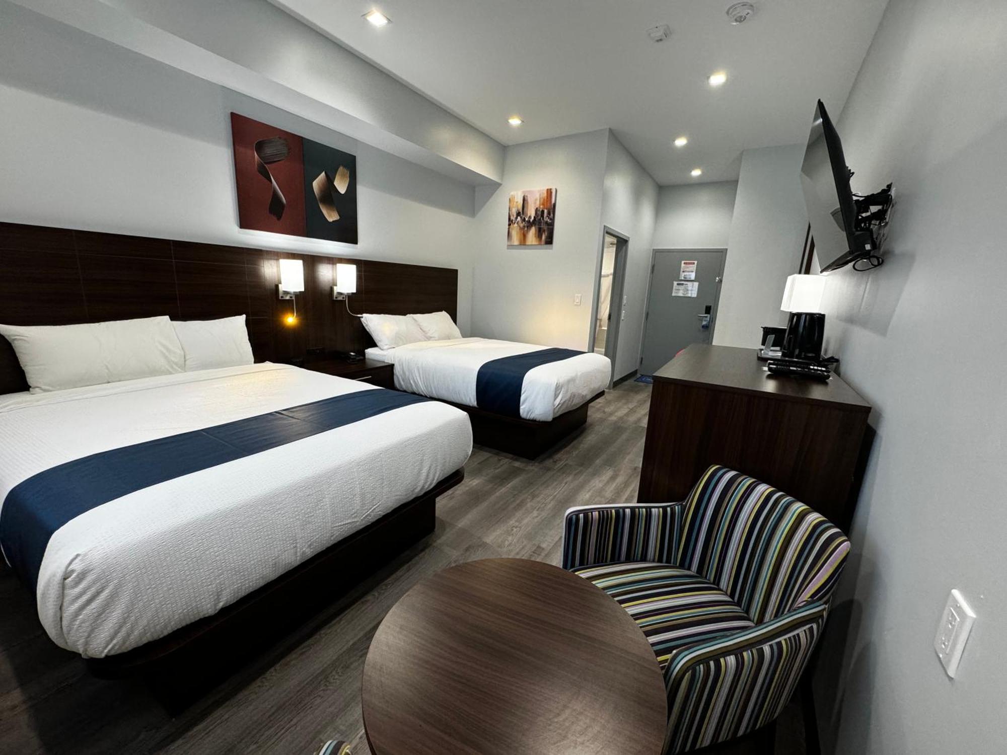 Travelodge By Wyndham Cochrane Ngoại thất bức ảnh