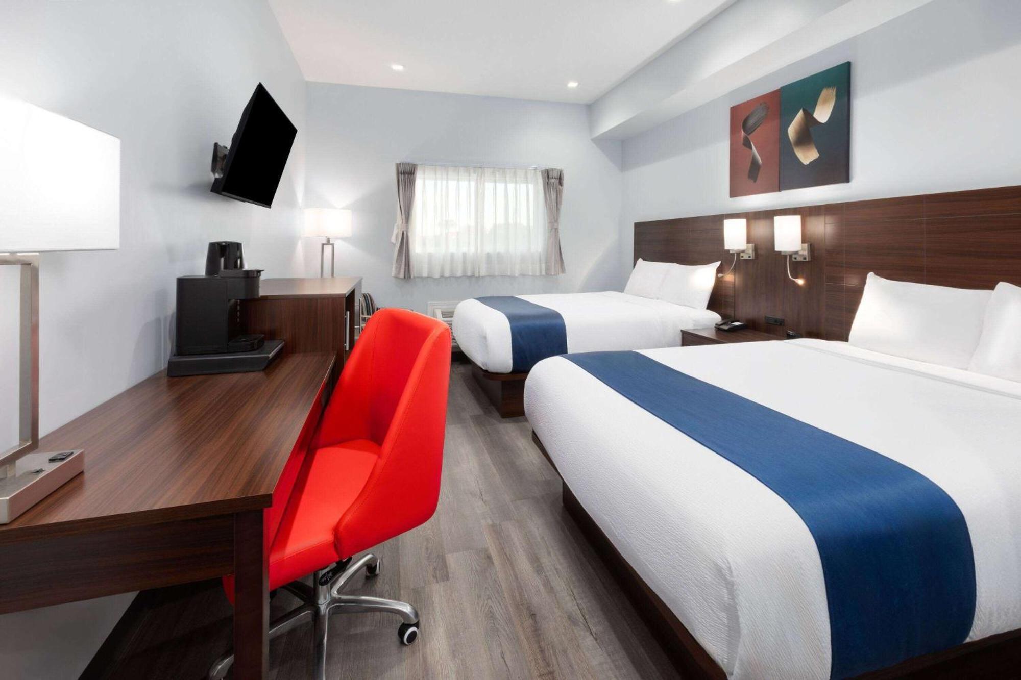 Travelodge By Wyndham Cochrane Ngoại thất bức ảnh